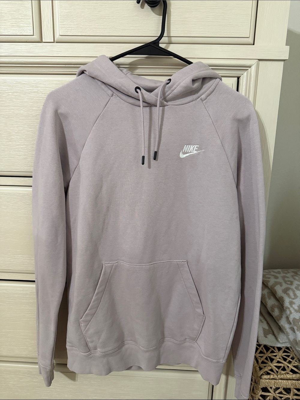 Nike Women’s Lavender Crewneck Hoodie and Jogger Set Size Small